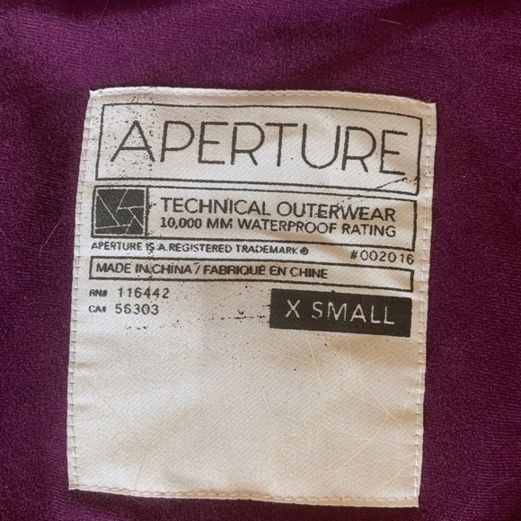 Aperture Snowboard jacket XS  - Picture 4 of 4